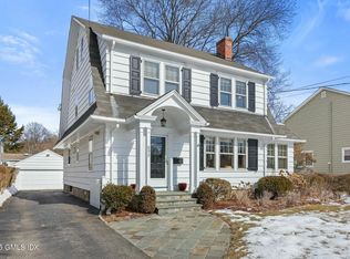 892 Stratfield Rd, Fairfield, CT 06825