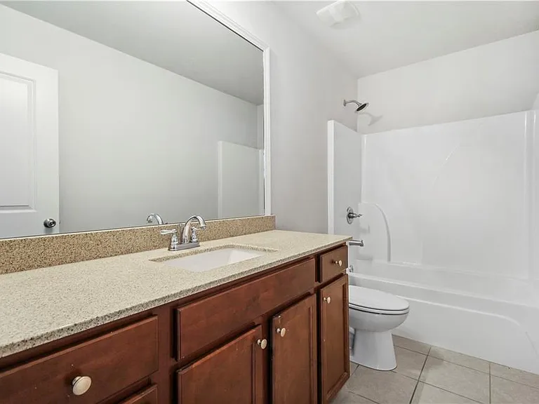5090 Breezewood Cir — Photo 22
