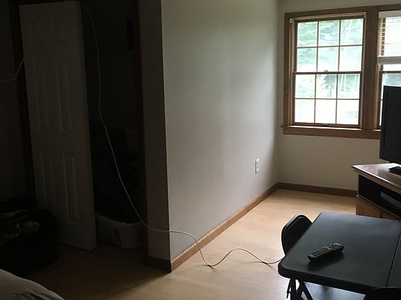 Second floor bedroom 