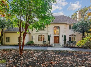 3010 Westhurst Ct, Oakton, VA 22124