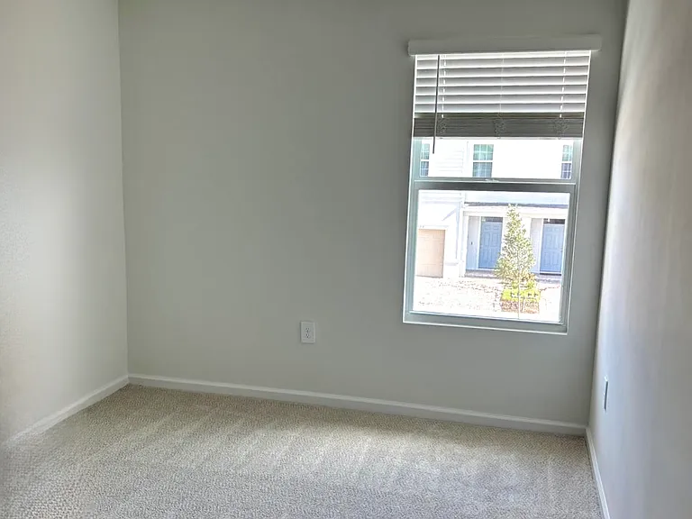 12949 SW Forli Way — Photo 17