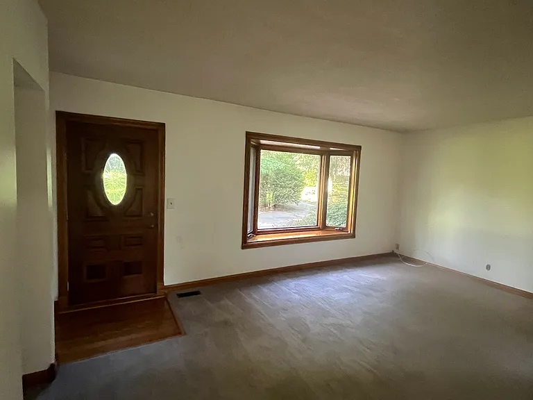 2130 Cave Hill Ln — Photo 16