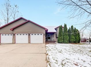 652 Lanee Ave, Foley, MN 56329