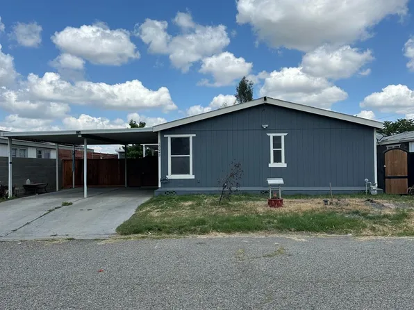 10042 Camino Ramon, Hanford, CA 93230