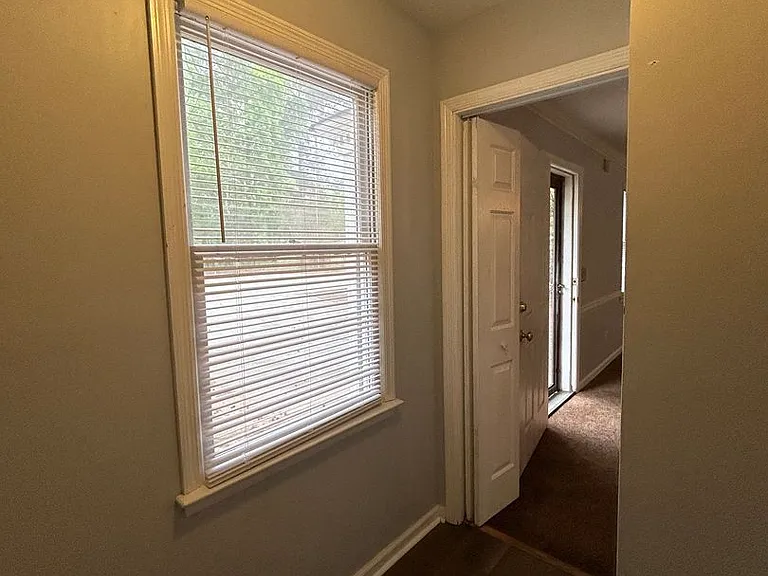 1 Crescent Ln #1 — Photo 14