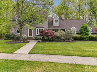 5 Jennifer Ct, Edison, NJ 08820