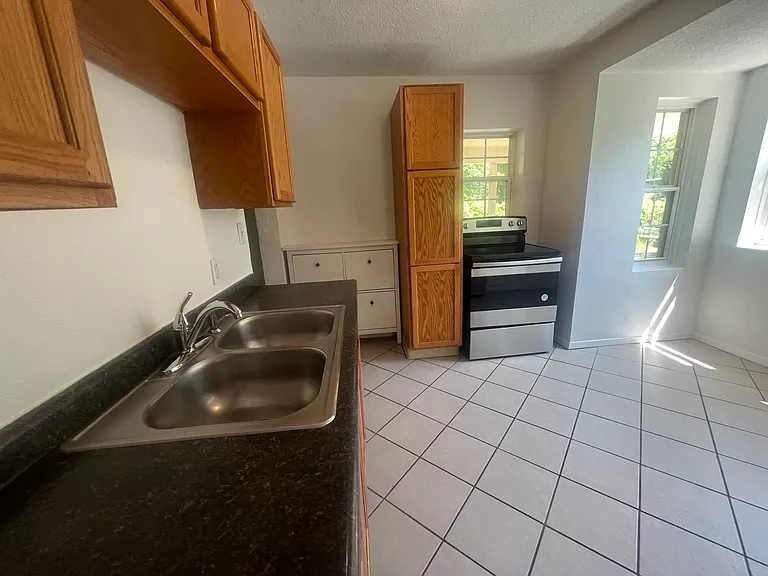 17803 N Fruitport Rd — Photo 5