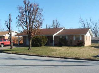 707 N Morrison Pl, Springdale, AR 72762