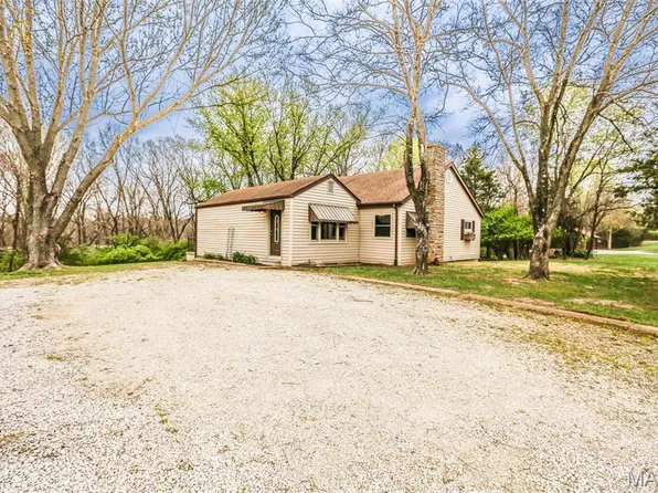 1350 Hillsboro Rd, High Ridge, MO 63049