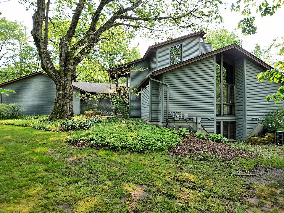 1st image of 19831 S Woodside Dr