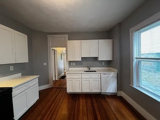 3 bed, 9999 sqft, $3,875 — Photo 3