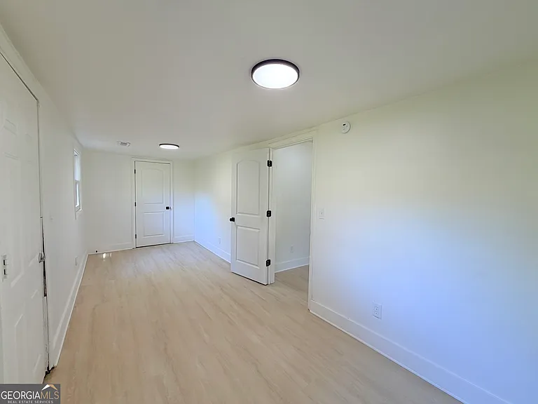 556 Church St NW — Photo 16