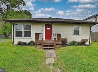 206 Cedar Ave, Croydon, PA 19021