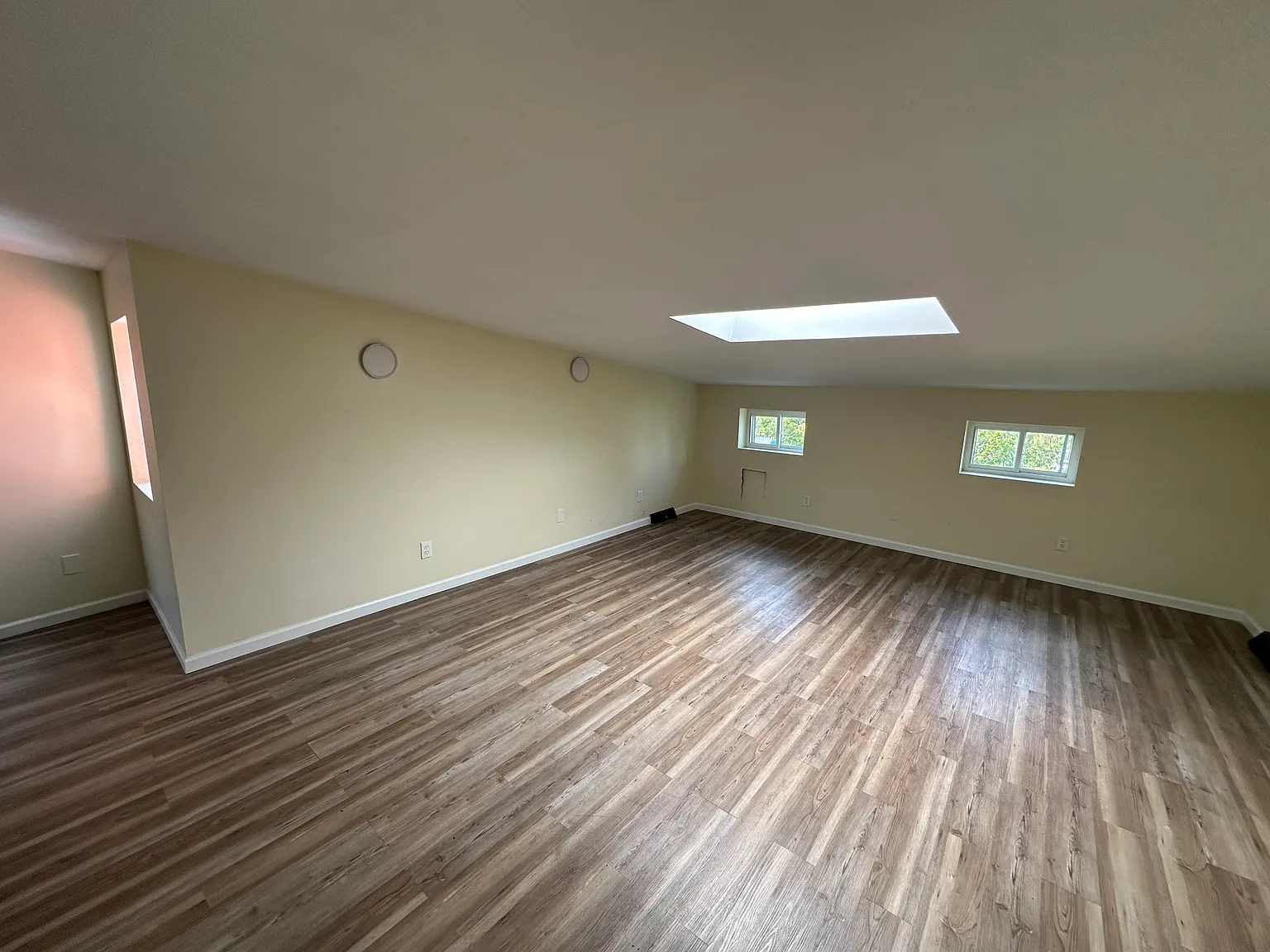 1 bed, $995 — Photo 2