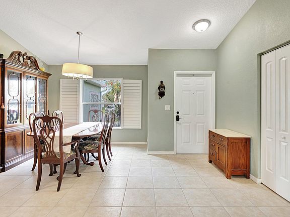 5th image of 4473 SW Cacao Street