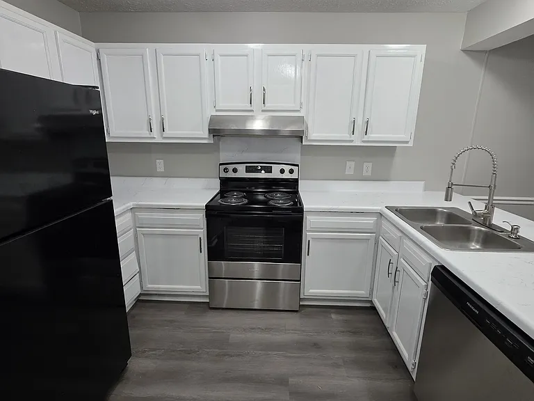 4A River Oaks Pl — Photo 3