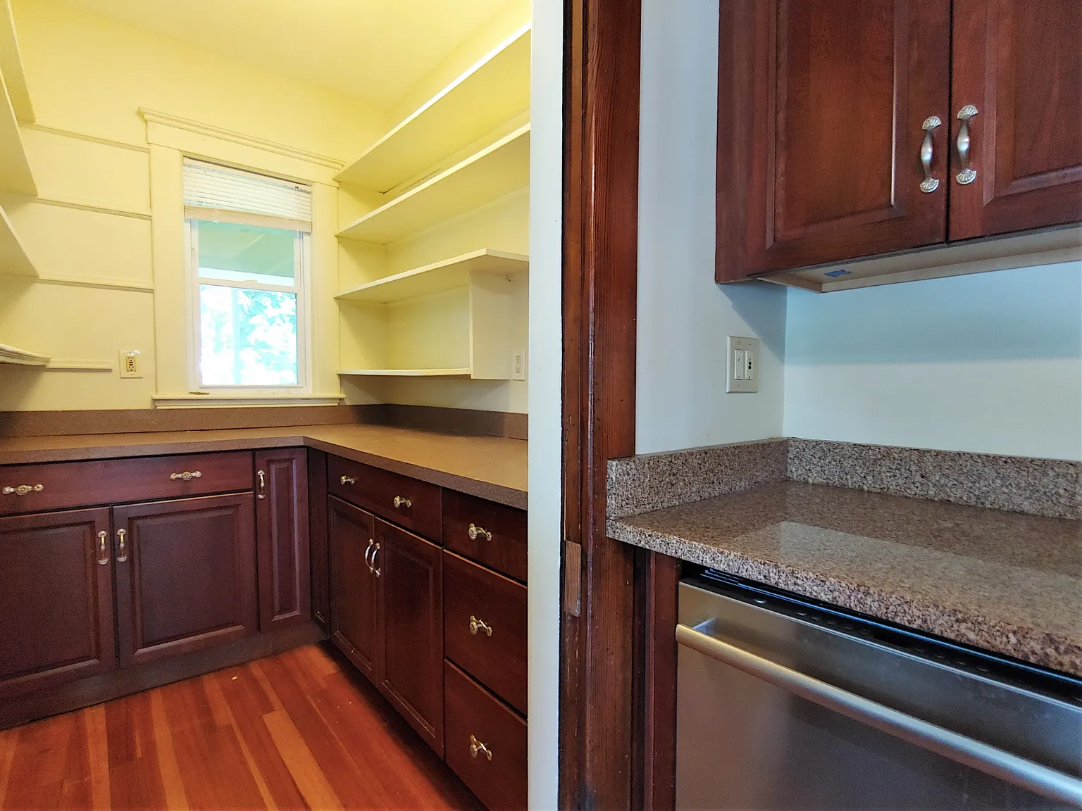 2 bed, 1100 sqft, $2,950 — Photo 4
