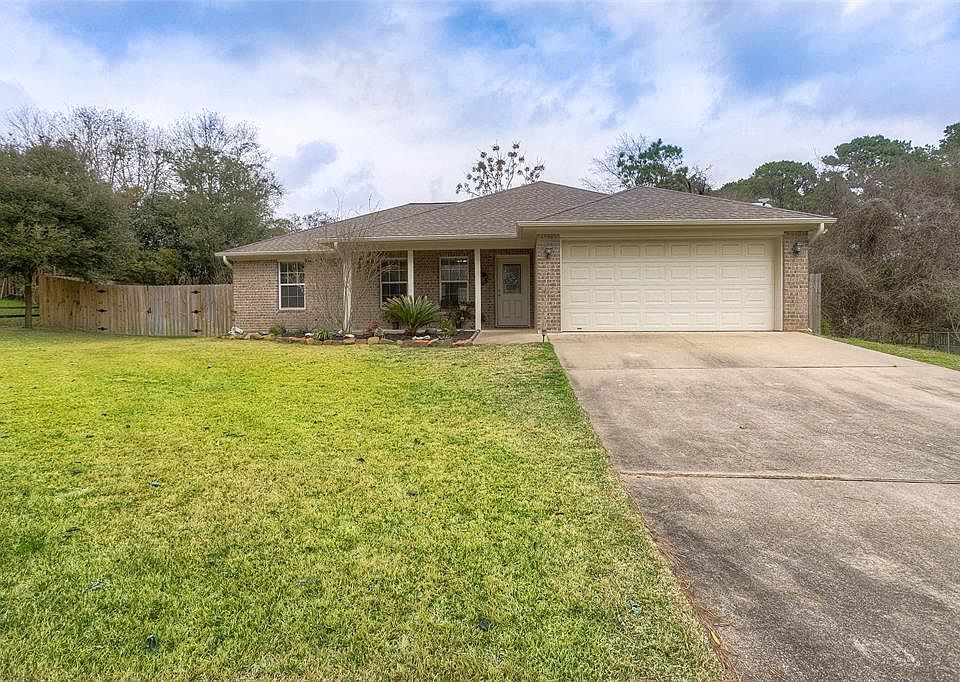1st image of 2213 Shannon Dr