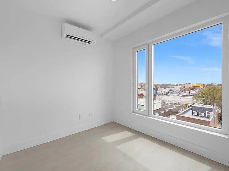 833 Maple St #7D — Photo 6