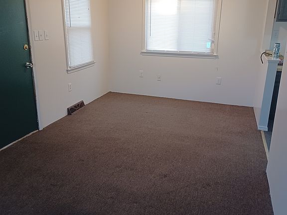 4th image of 8735 Leroy St