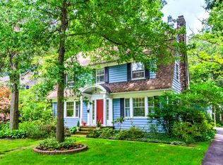 1309 Yellowstone Rd, Cleveland Heights, OH 44121