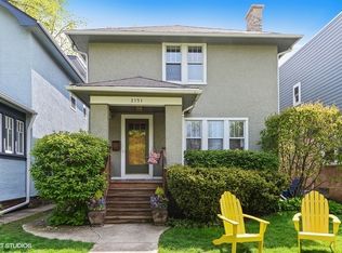 2151 Pioneer Rd, Evanston, IL 60201