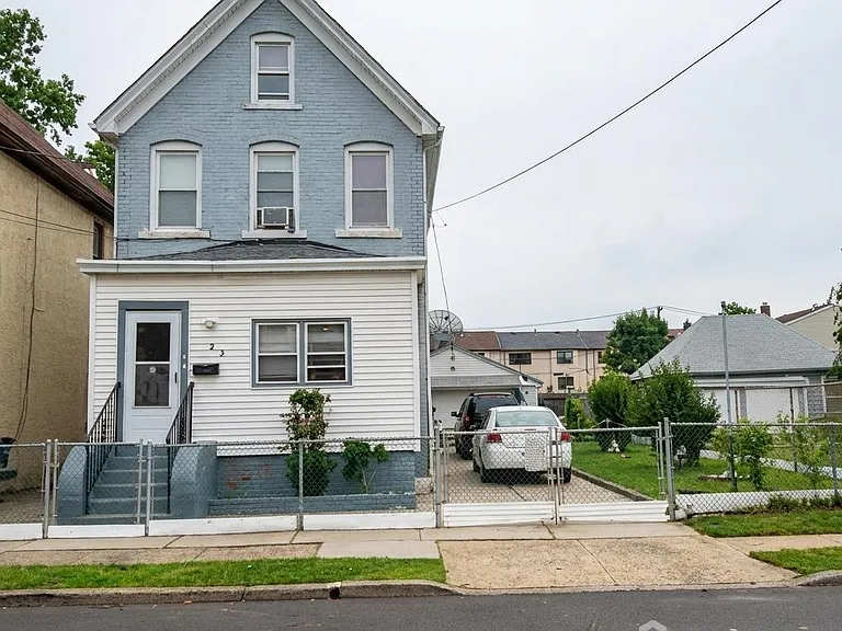 23 Union St #2 — Photo 1