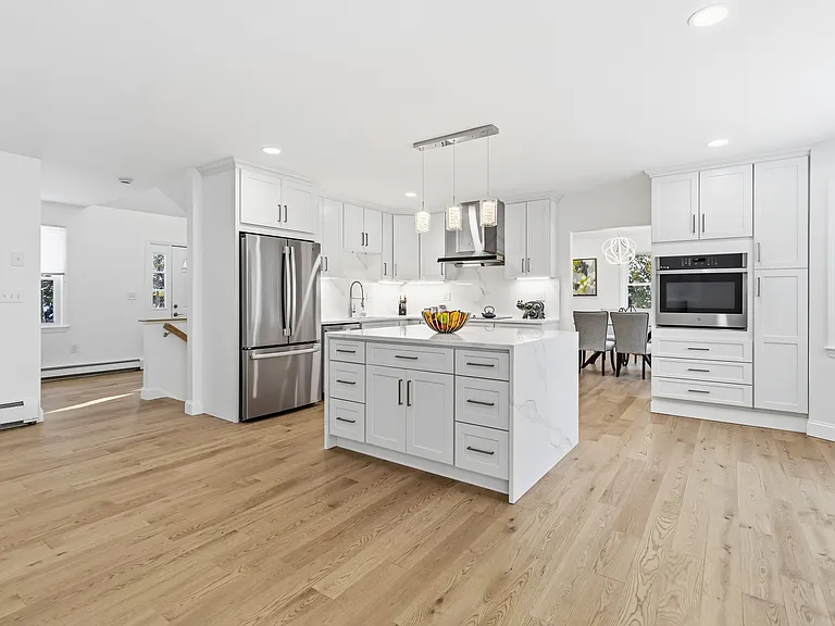 183 Gardner St — Photo 31
