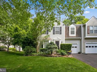 7916 Gambrill Ct, Springfield, VA 22153