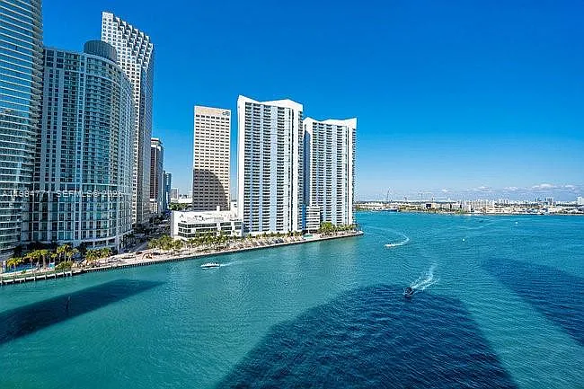 901 Brickell Key Blvd #3102 — Photo 26