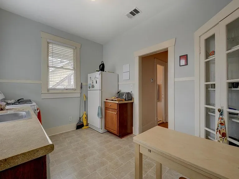 601 Bellevue Pl #A — Photo 12