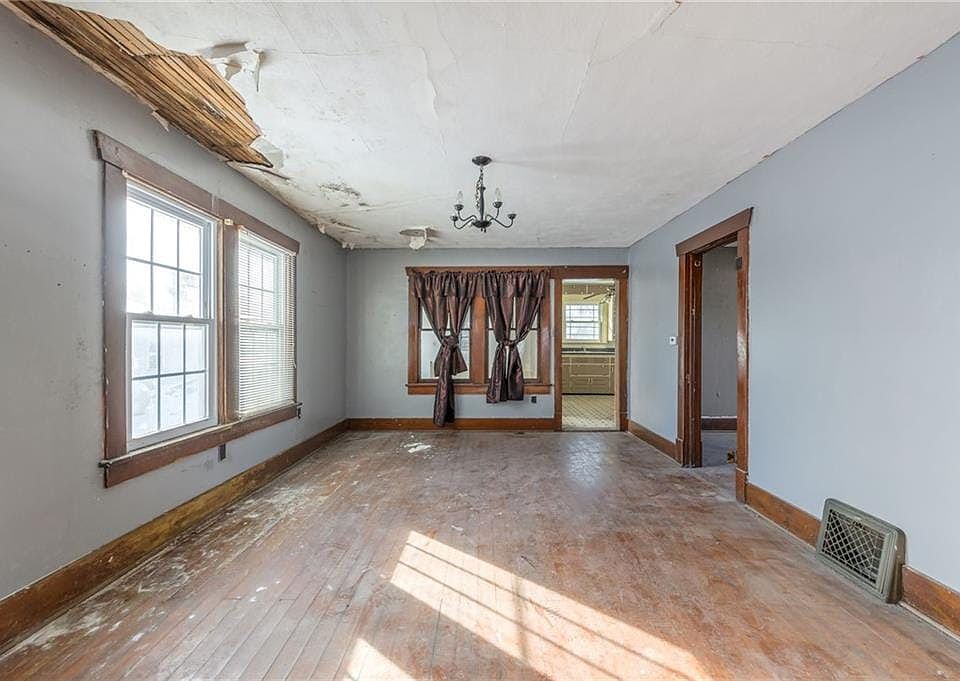 607 N Murray Ave, Braymer, MO 64624 Zillow