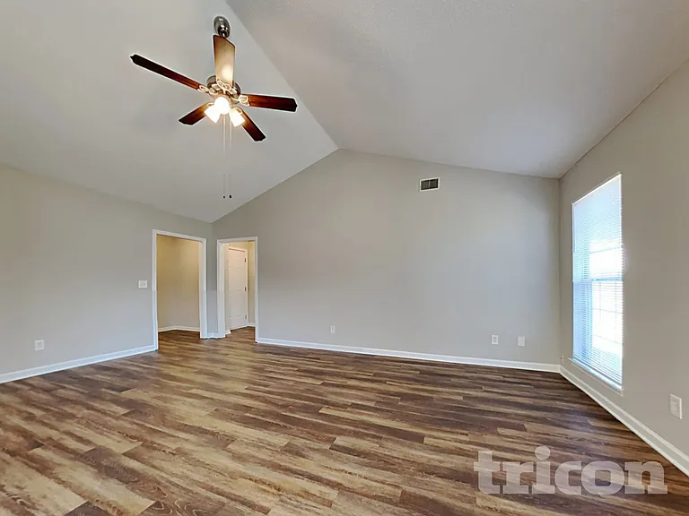 2 Beagle Ct — Photo 5