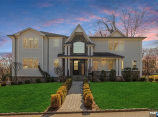 41 Sunset Rd, Demarest, NJ 07627