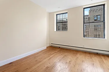 Rented by Safdie Realty Group