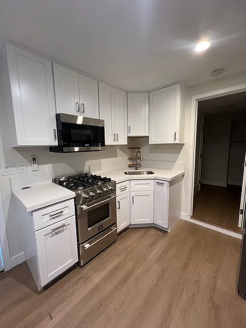 Building Photo - 519 N Clementine St #3