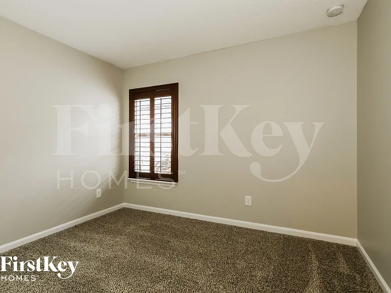 5668 Village Pond Cir — Photo 10