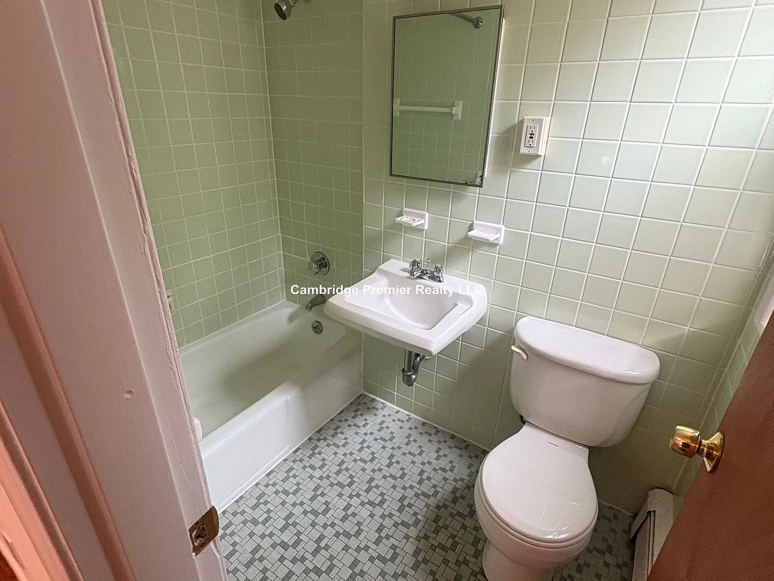 1 bed, 550 sqft, $2,000 — Photo 2