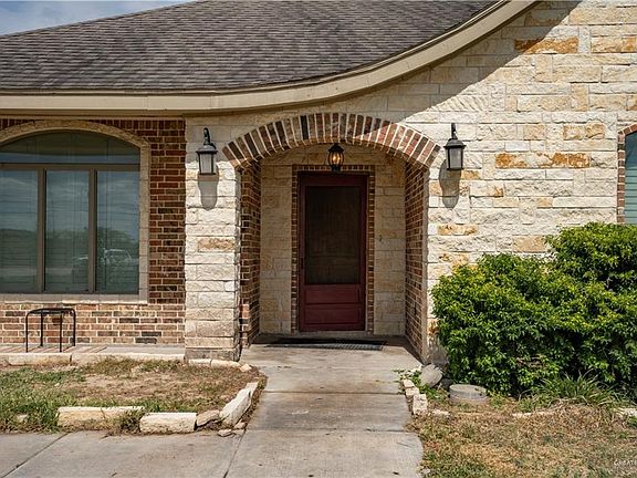 3rd image of 22820 Uresti St