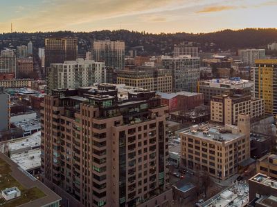 333 NW 9th Ave UNIT 606, Portland, OR, 97209