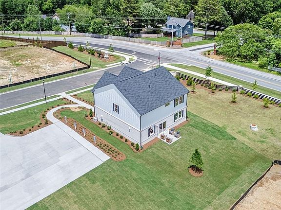 7th image of this home