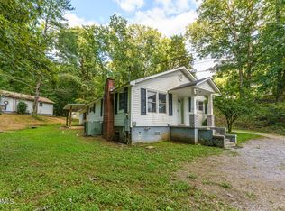 203 Duggan Rd, Lenoir City, TN 37771
