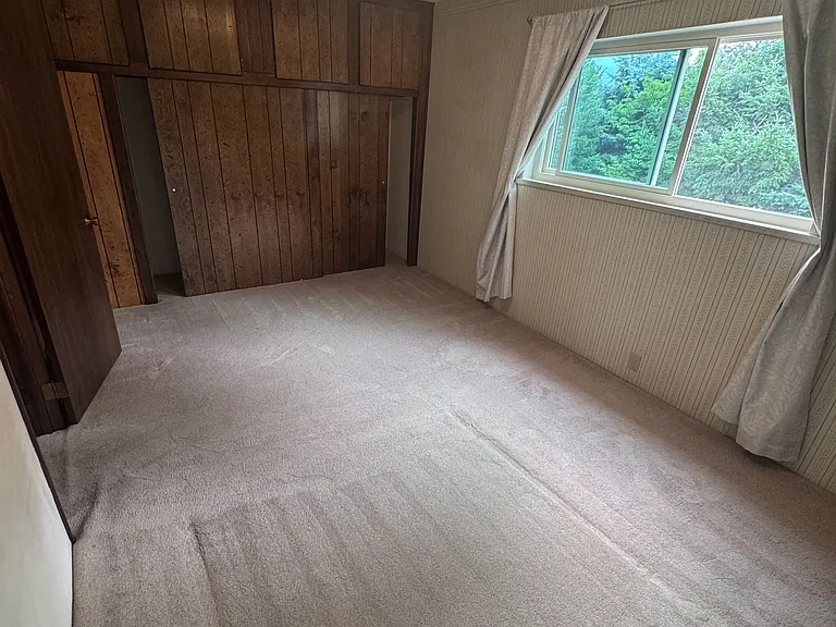 4430 Leasure Dr — Photo 3