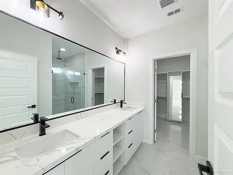 3908 Red Lantana St — Photo 3