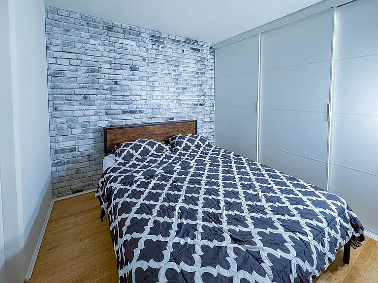 1925 Nelson St #102 — Photo 8