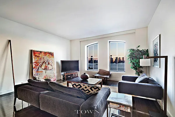 Sold by Town Residential | media 28