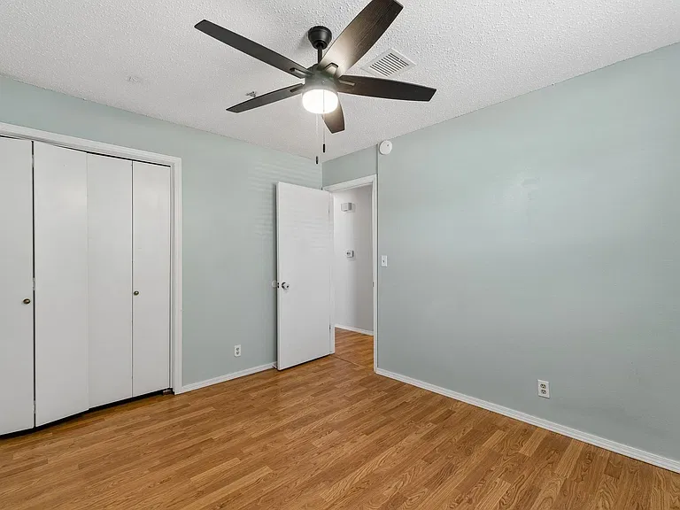 213 S Silver Dr — Photo 26