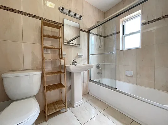 Rented by Native Real Estate LLC | media 10