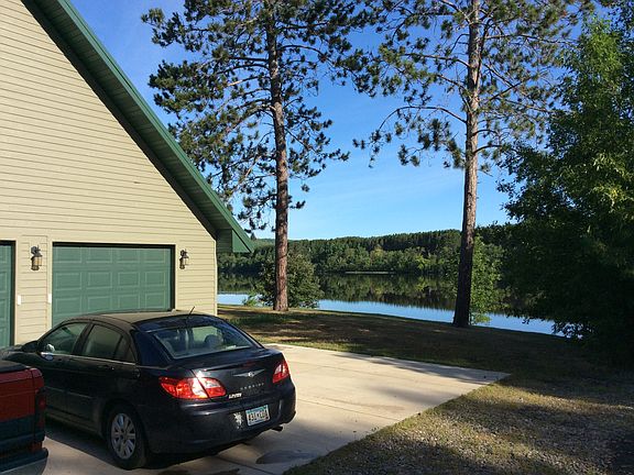 Rear view of lake - driveway