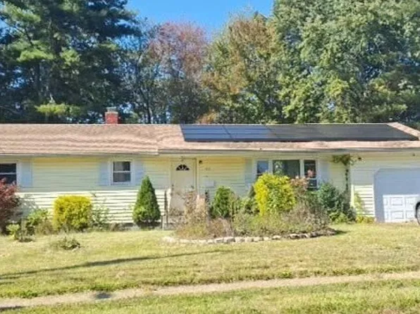 33 Hilton Dr, East Hartford, CT 06118